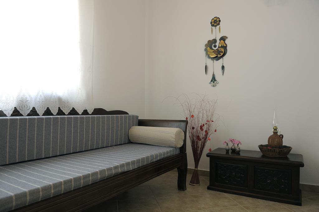 Tsakanos Apartments Adamantas  Ruang foto